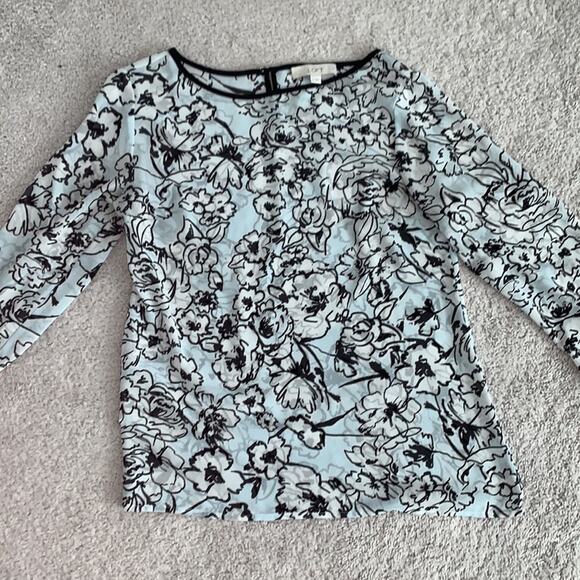 LOFT Blue Floral Pattern Sheer Button Back Blouse Sz S - Picture 2 of 9